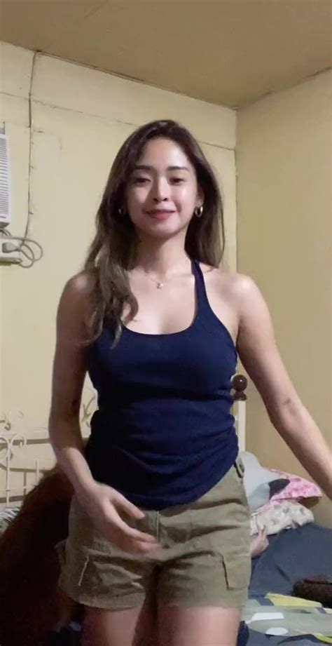 Nikki Velayo Reels .